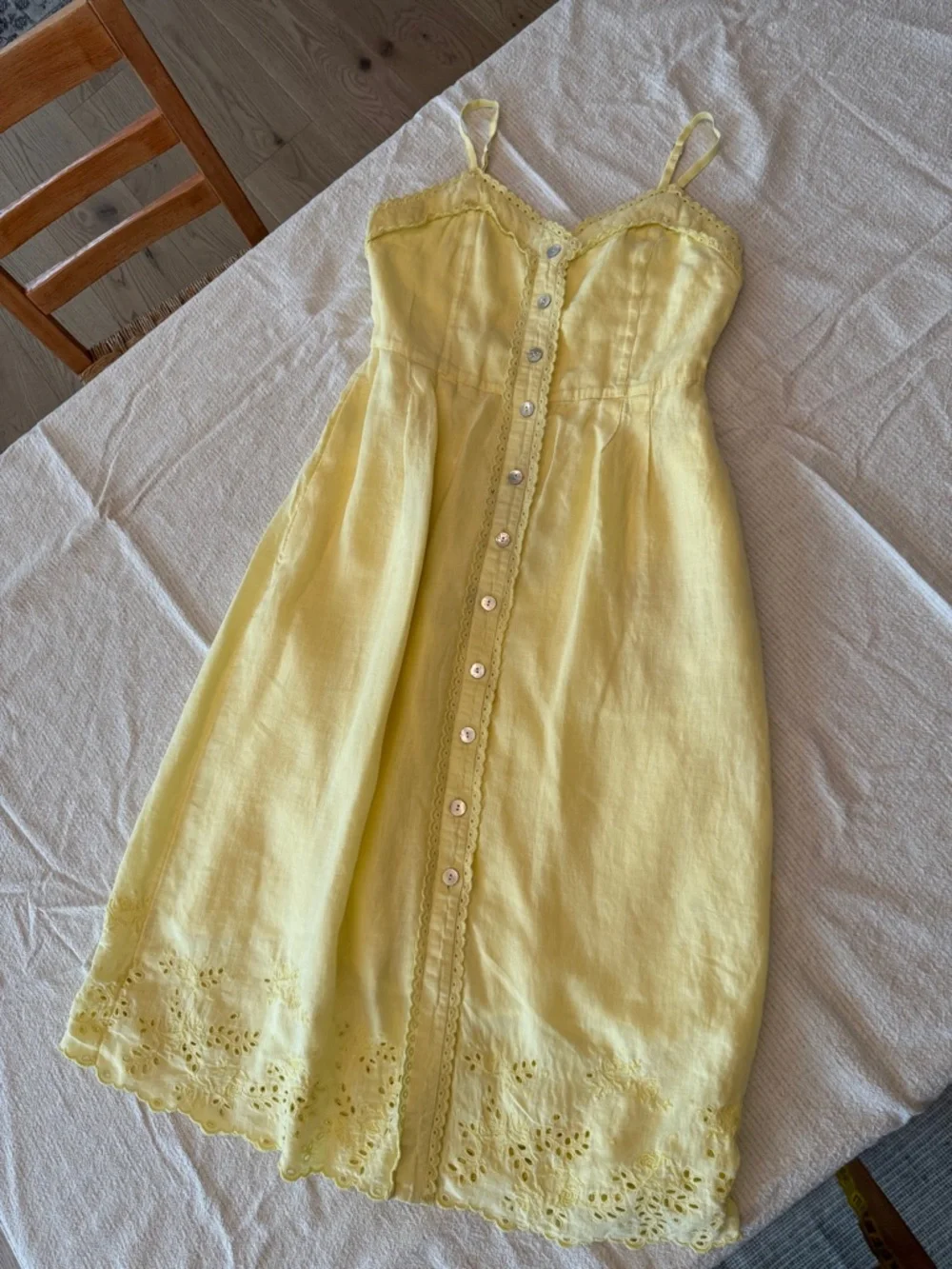 Wilfred 100% linen la boheme Yellow Eyelet Button-Front Midi Dress boho - Picture 7 of 17